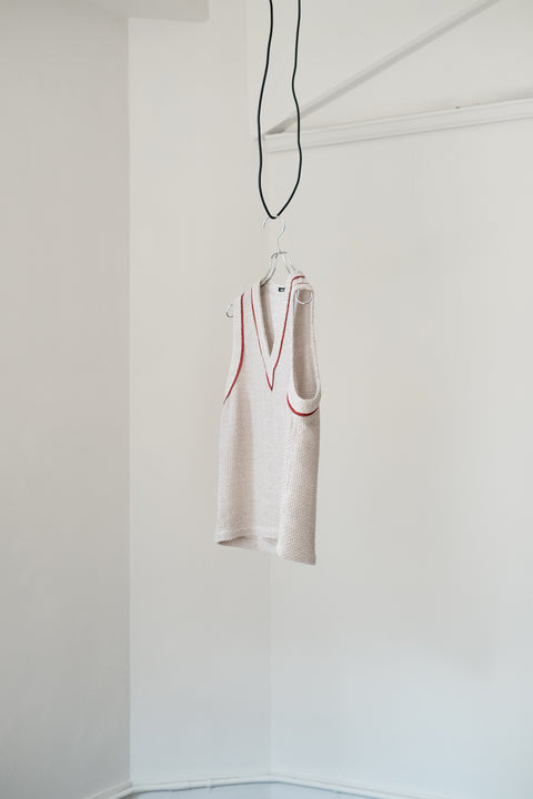 FRANK LEDER/Cream Waffled Wool Vestova