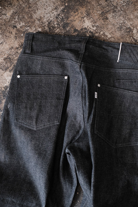 EESETT&Co/Twisted Jeans (Keith)
