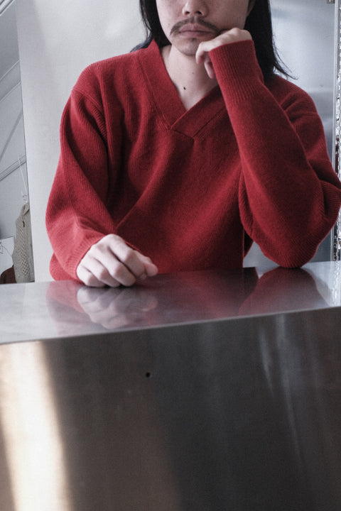 Slopeslow/Cross V Neck Sweater