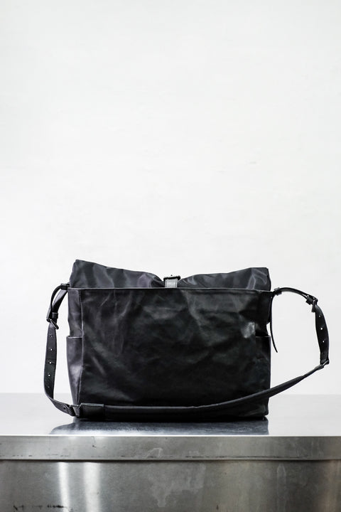 cornelian taurus by daisuke iwanaga/athletic shouleder (W pit leather)