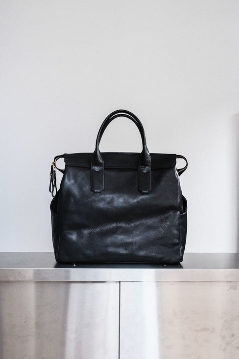 cornelian taurus by daisuke iwanaga/Key Hole Boston (cow mineral leather)