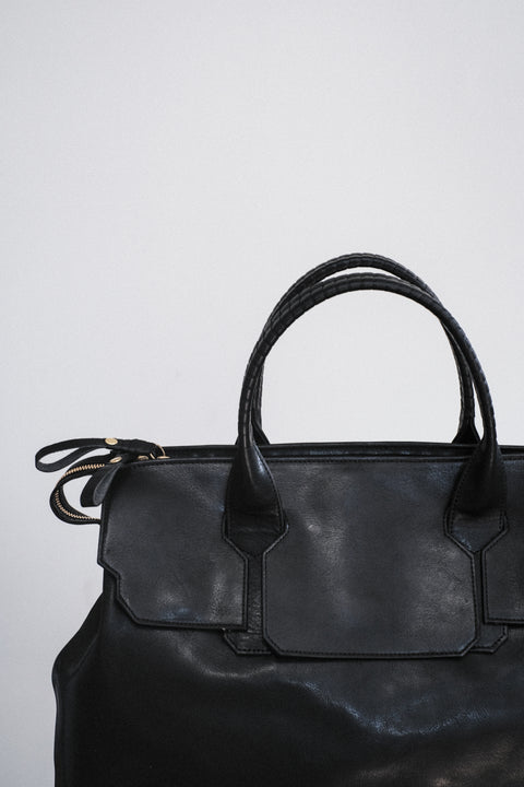 cornelian taurus by daisuke iwanaga/Key Hole Boston (cow mineral leather)