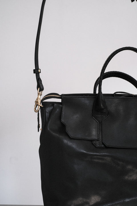 cornelian taurus by daisuke iwanaga/Key Hole Boston (cow mineral leather)