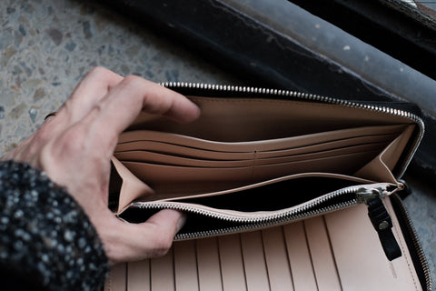 cornelian taurus by daisuke iwanaga/2door Wallet (cow mineral leather)