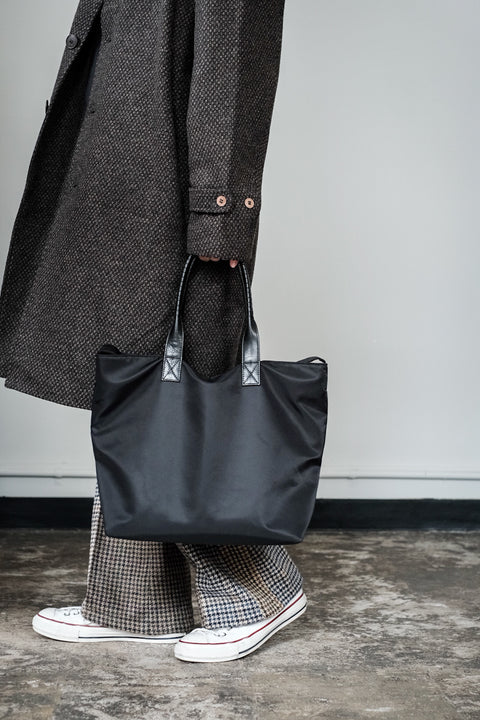 cornelian taurus by daisuke iwanaga/Pack Tote Grocery (R Nylon* H Cow Leather)