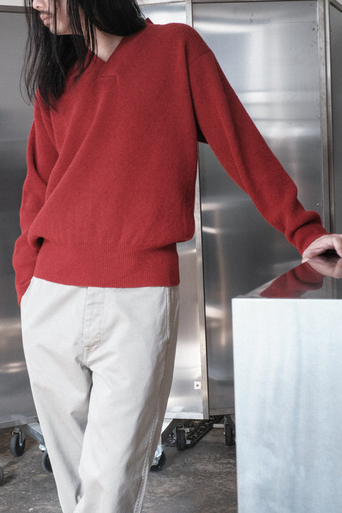 Slopeslow/Cross V Neck Sweater