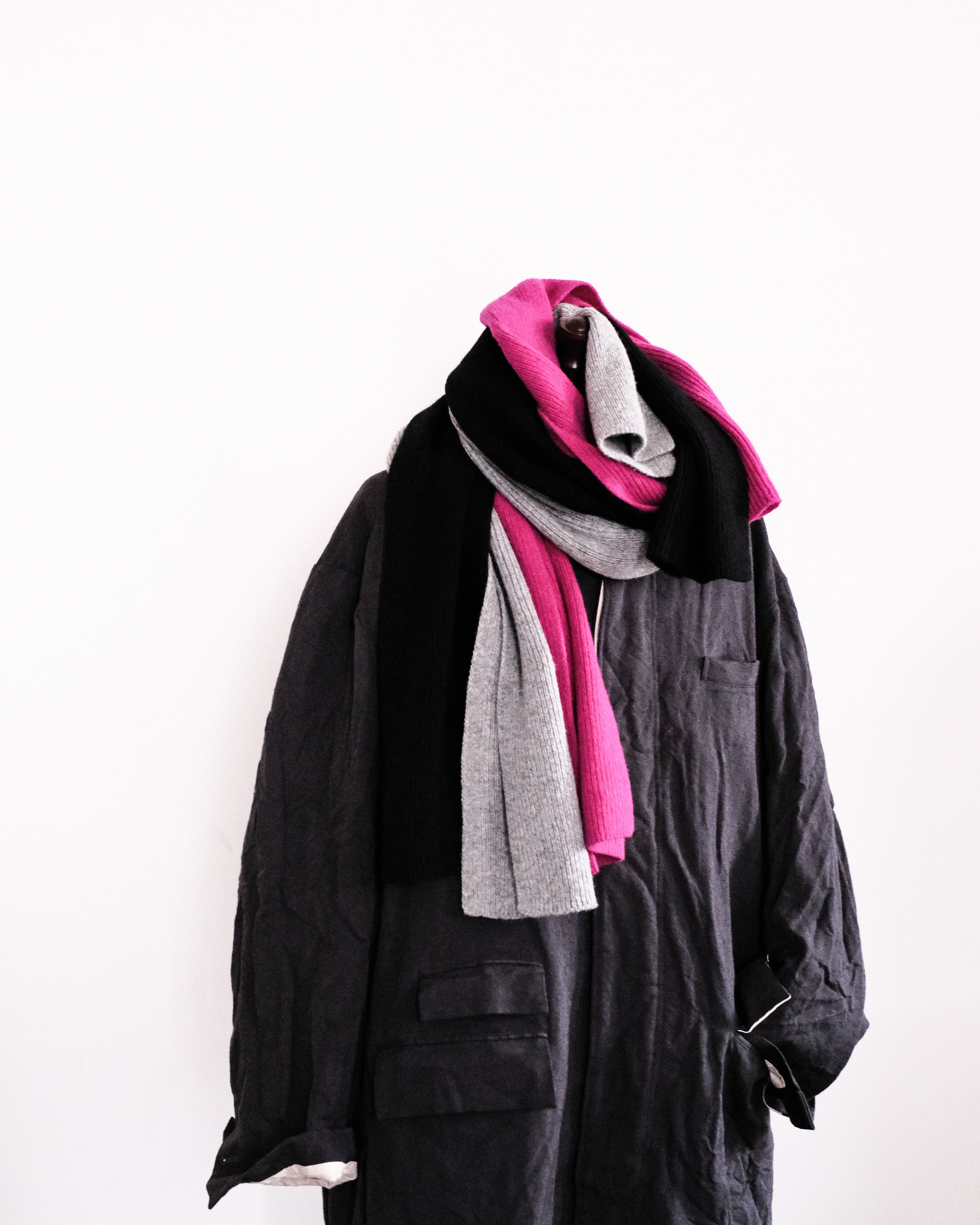 GREEN THOMAS/Ribbed Scarf-black – 3CMA
