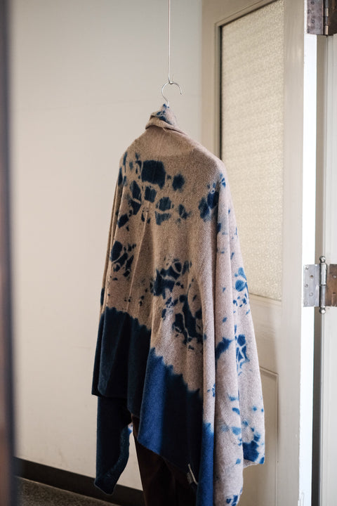 suzusan/Cashmere Knit Shawl madara shibori "Fragment"