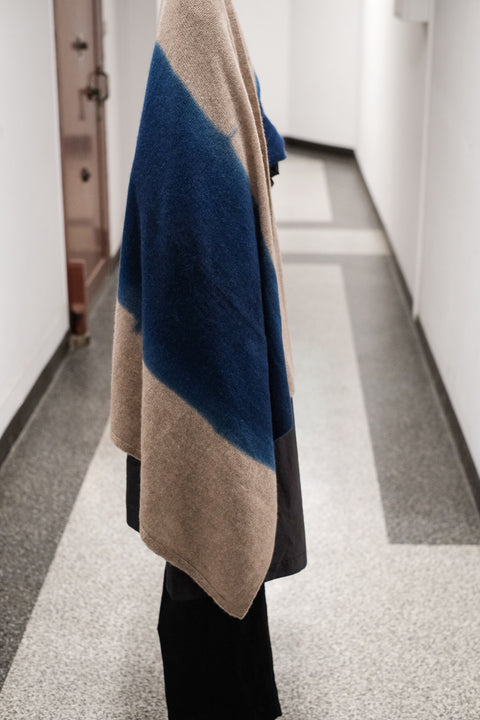 suzusan/Cashmere Knit Shawl itajime shibori "Fog"