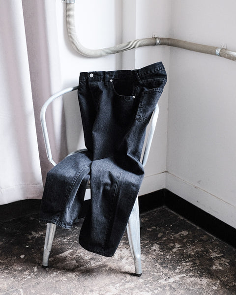 SCYE BASICS/Selvage Black Denim Loose Fit Straight Jeans