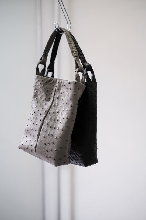 cornelian taurus by daisuke iwanaga/CWS Deformer Bag (Ostrich Leather)