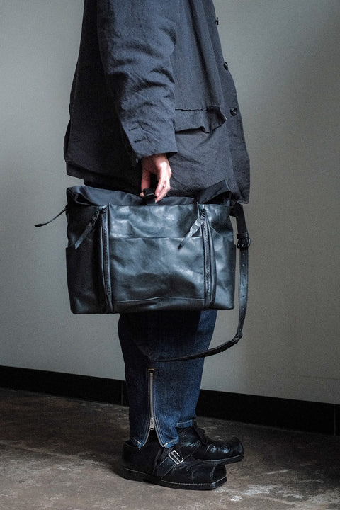 cornelian taurus by daisuke iwanaga/athletic shouleder (W pit leather)
