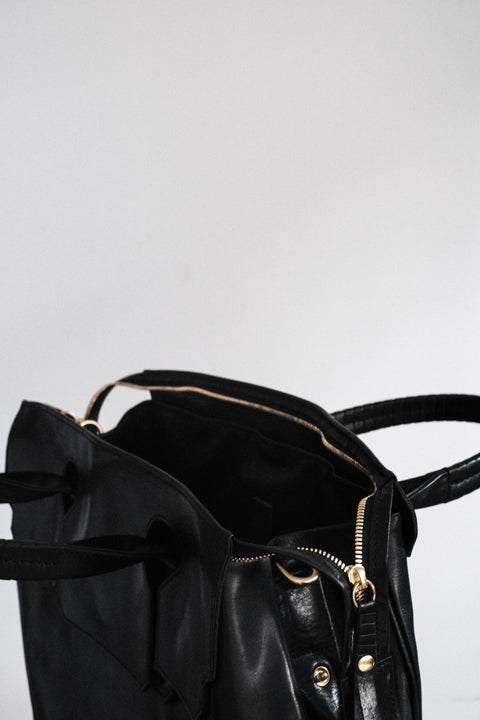 cornelian taurus by daisuke iwanaga/Key Hole Boston (cow mineral leather)