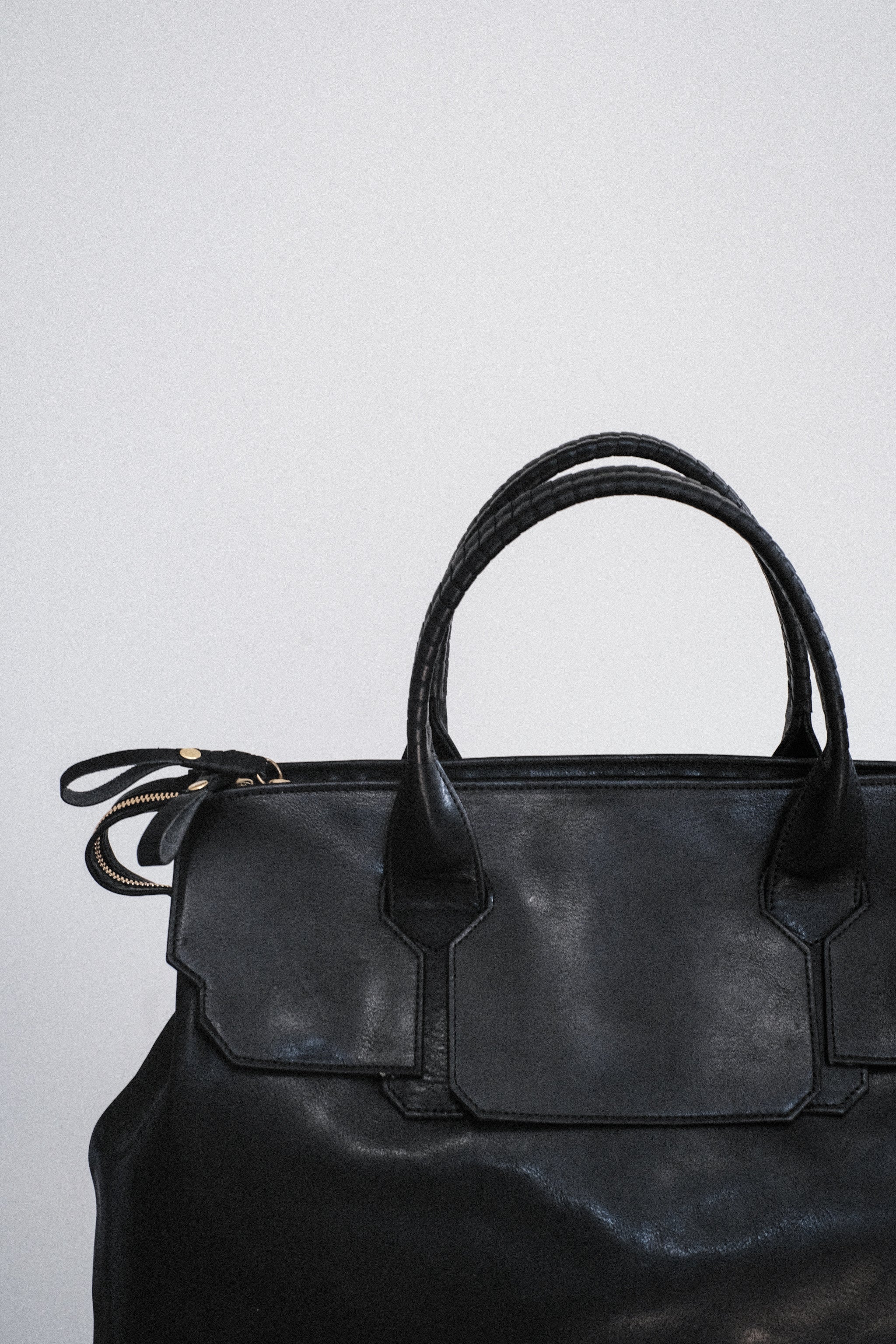 cornelian taurus by daisuke iwanaga/Key Hole Boston (cow mineral